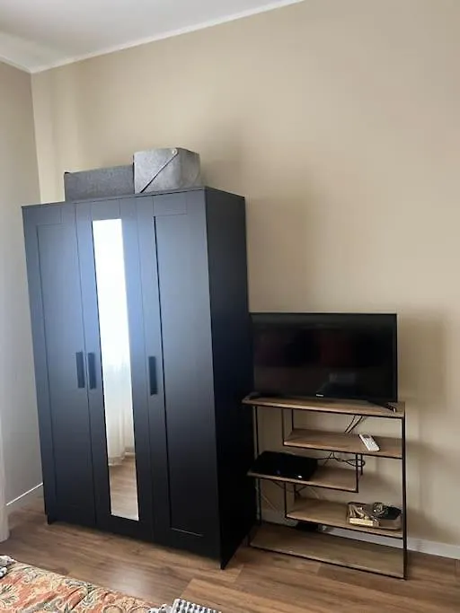 Nuovissimo Monolocale Con Cucina E Terrazzo Apartment Milan Italy